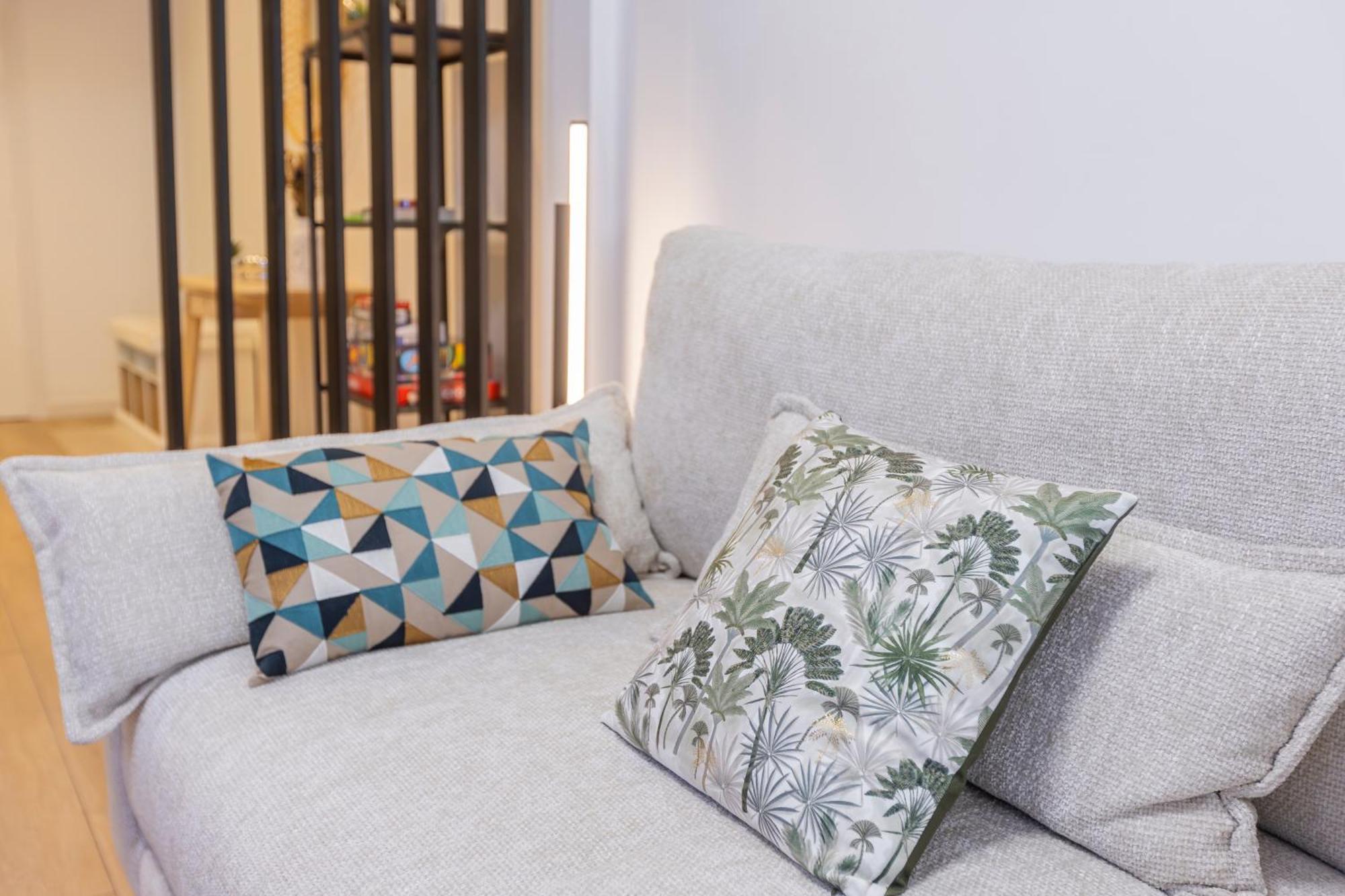 Fully Renovated Apartment In The Heart Of Fuengirola, 2 Min Walk To The Beach Exterior photo