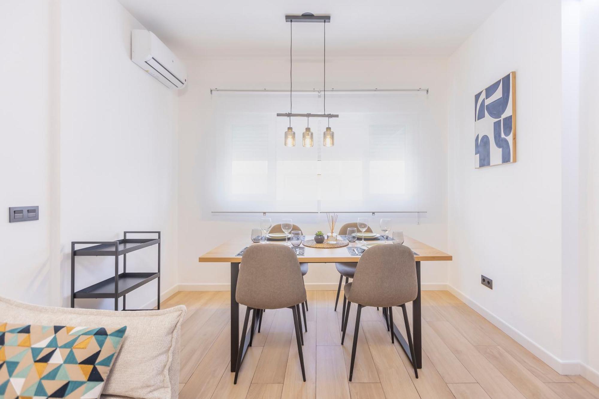 Fully Renovated Apartment In The Heart Of Fuengirola, 2 Min Walk To The Beach Exterior photo